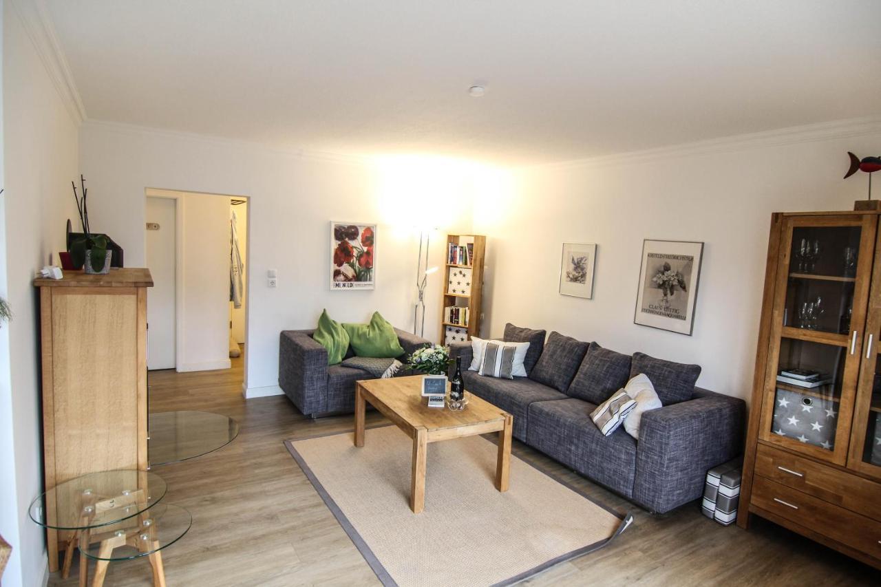 Blaue Erdgeschoss Apartment Wenningstedt-Braderup